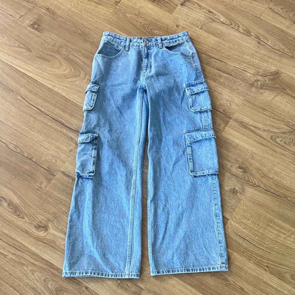 EUC CC Double O Cargo Women Jeans size 27